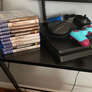 Sony PlayStation4 Slim with add ons